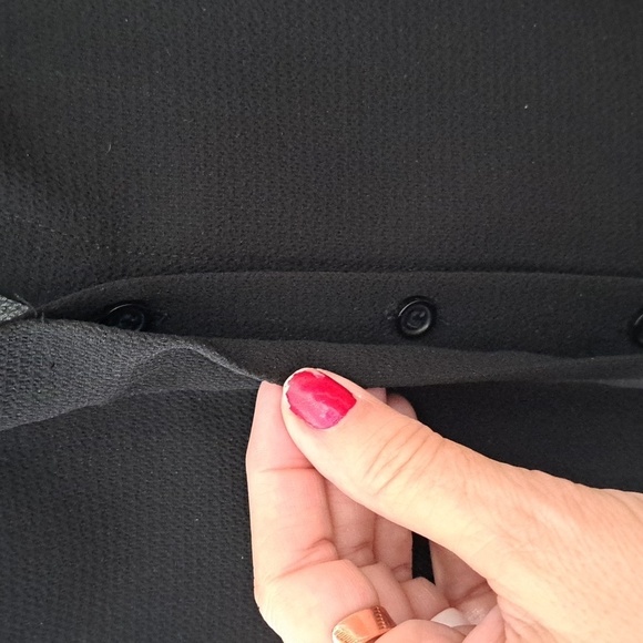 Covington Dressy Black Top With Shoulder Accents Size XLP - Picture 6 of 7